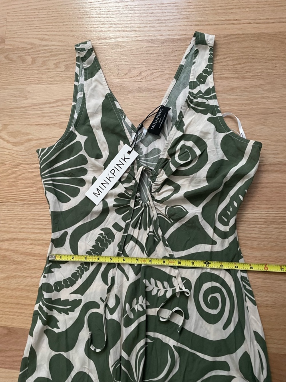 Green and White Tropical Print Maxi Dress with keyhole front - Picture 4 of 7